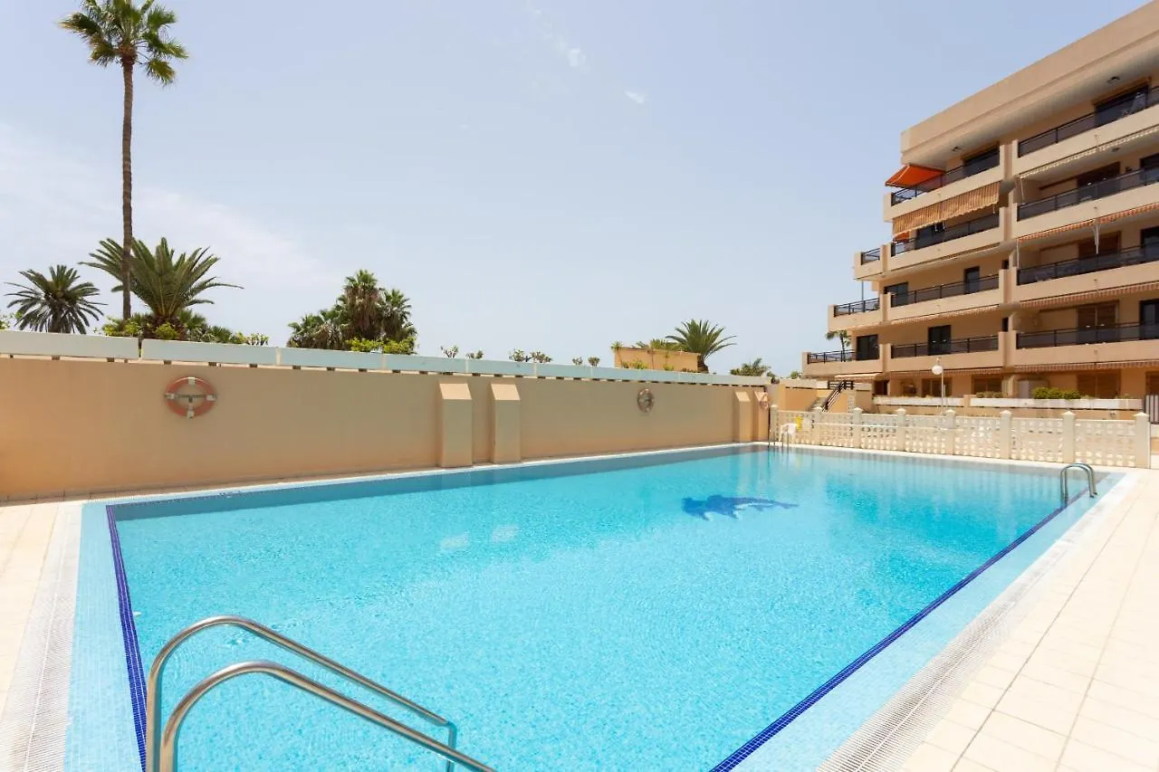 Frontline Penthouse With Heated Pool And Parking Apartman Los Cristianos  Spanyolország