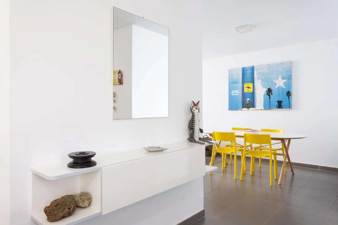Frontline Penthouse With Heated Pool And Parking Apartment Los Cristianos   Los Cristianos (Tenerife)