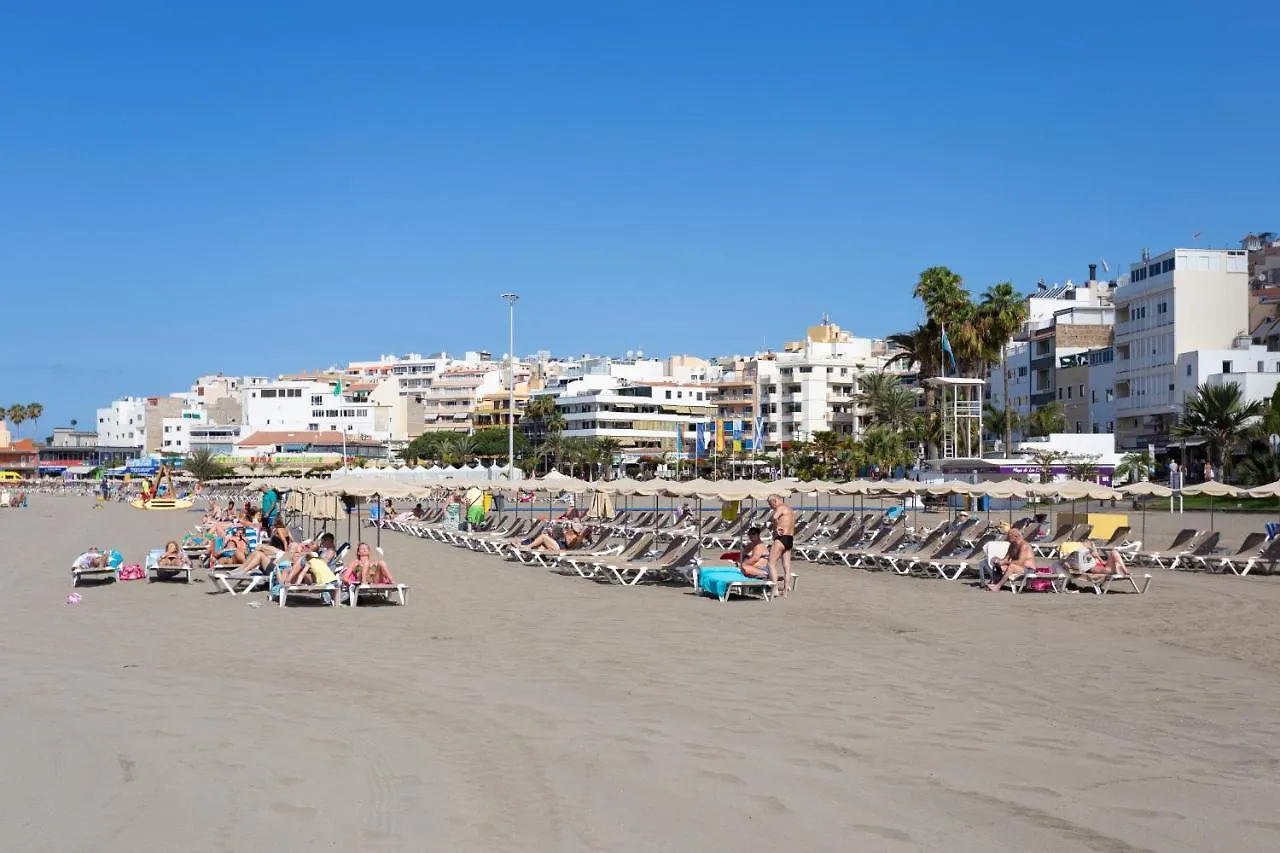 Frontline Penthouse With Heated Pool And Parking Apartment Los Cristianos  0*, Los Cristianos (Tenerife) Spain